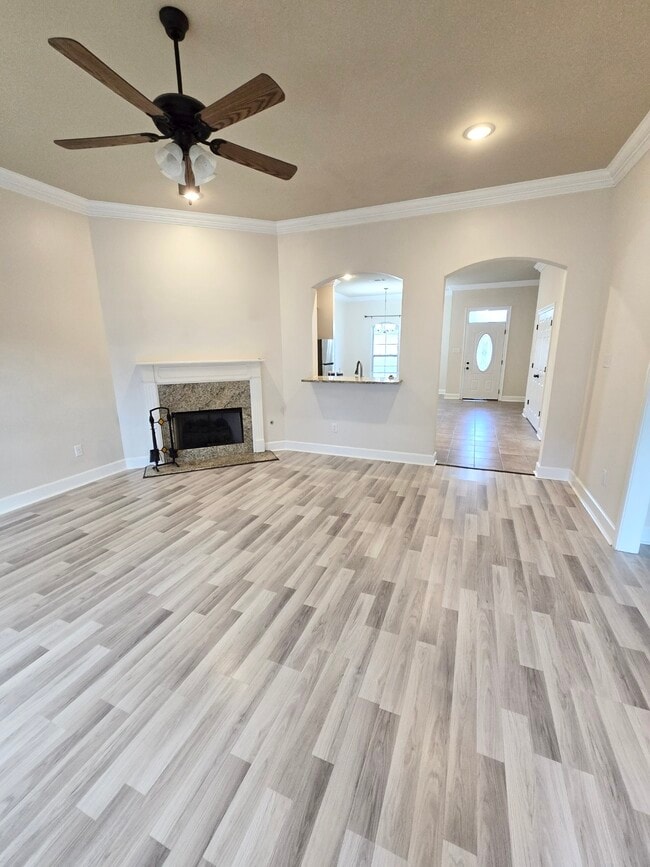 Building Photo - 103 Wood Moss Wy