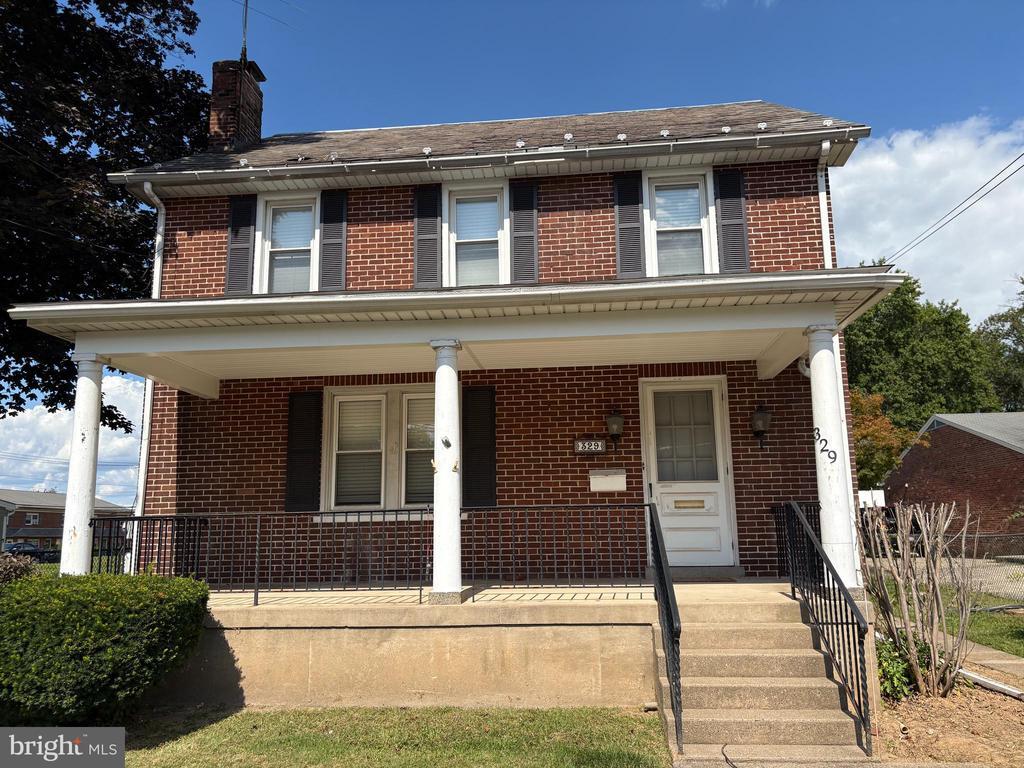 Primary Photo - 329 N Main St