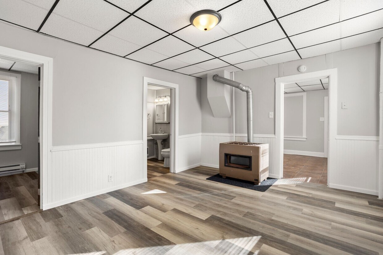 Foto principal - 1100 N Van Buren St