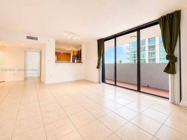 Foto del edificio - 555 NE 30th St