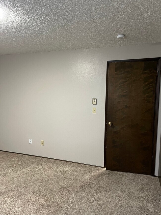 Foto del edificio - 328 91st Ave NE