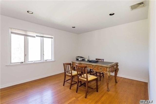 Building Photo - 21 Overbrook Ln
