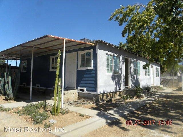 Primary Photo - 560 W Avenue L