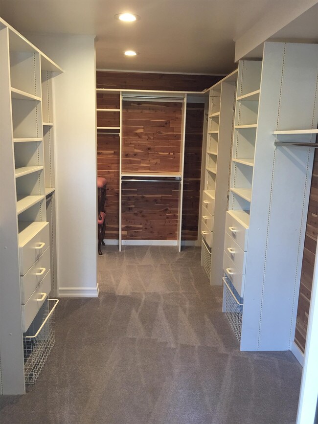 Foto del edificio - 1255 Somerset Ln