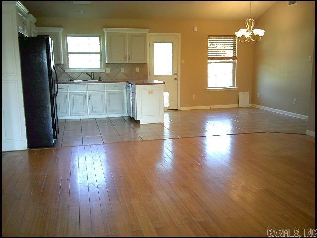 Building Photo - 100 Corbin Cir