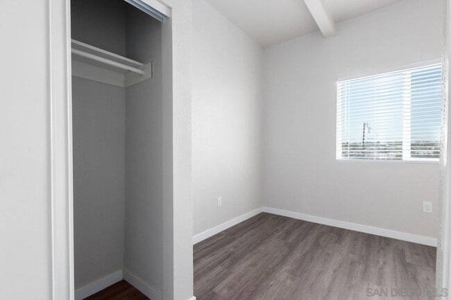 Foto del edificio - 2856 Franklin Ave