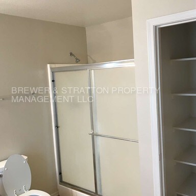 Building Photo - 3906 S Emery