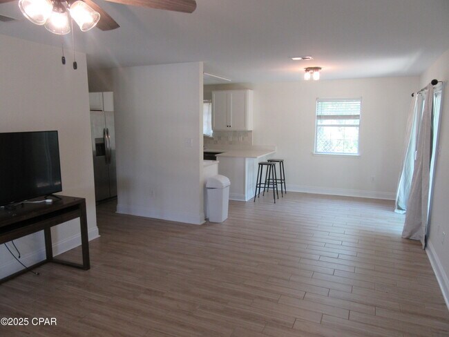 Foto del edificio - 1317 Chestnut Ave