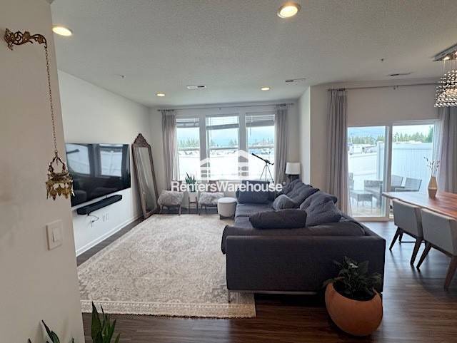 Foto del edificio - 7216 Walnut Grove Ln N