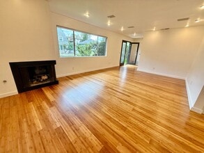 Building Photo - 2255 India St