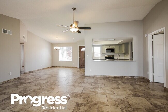 Building Photo - 4022 W Pershing Ave