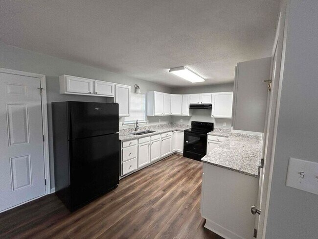 Foto del edificio - 6208 Melrose Rd NW