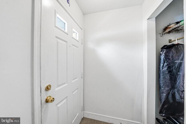 Foto del edificio - 3904 Fenwick Ln