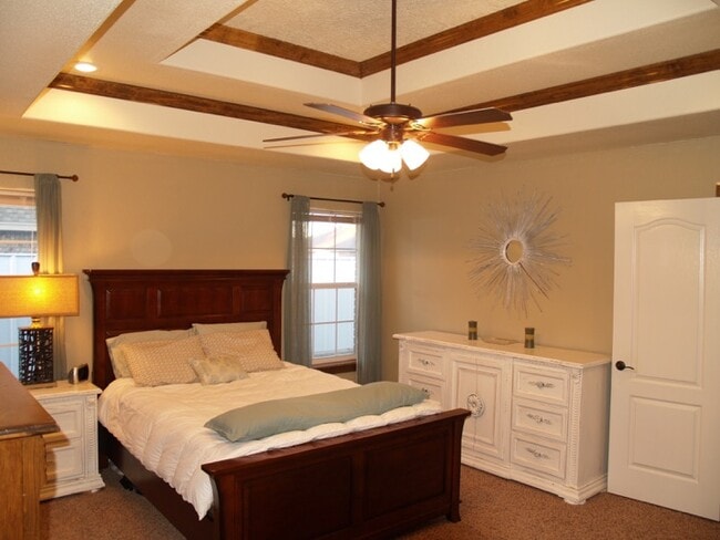 Building Photo - 3705 Springwood Dr