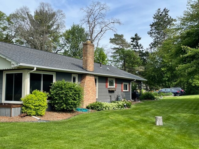 Building Photo - 17823 57th Ave