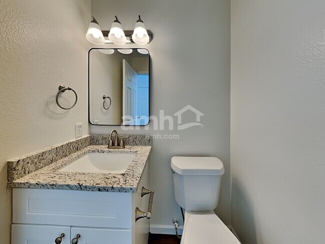 Building Photo - 7304 Edgebrook Dr