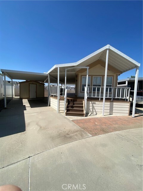 Foto principal - 1295 S Cawston Ave