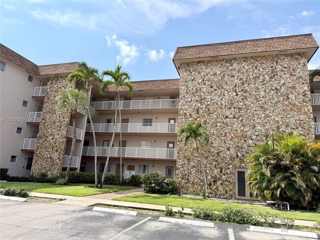 Building Photo - 8101 SW 24th Ct