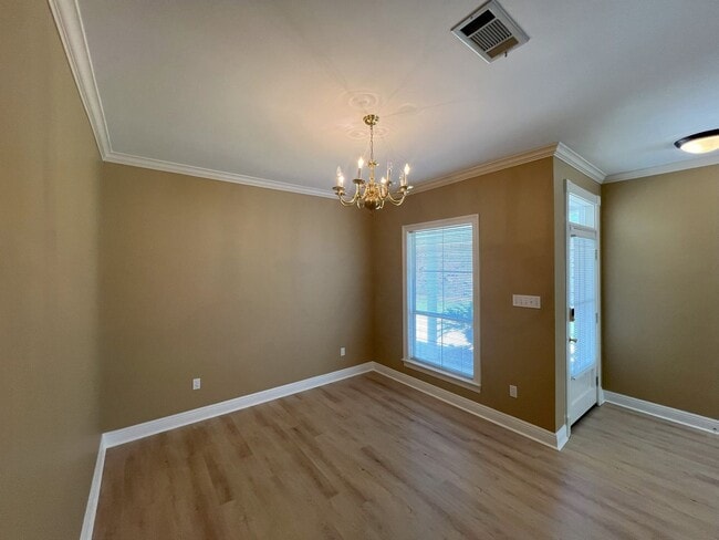 Building Photo - 1262 E Stanwick Pl