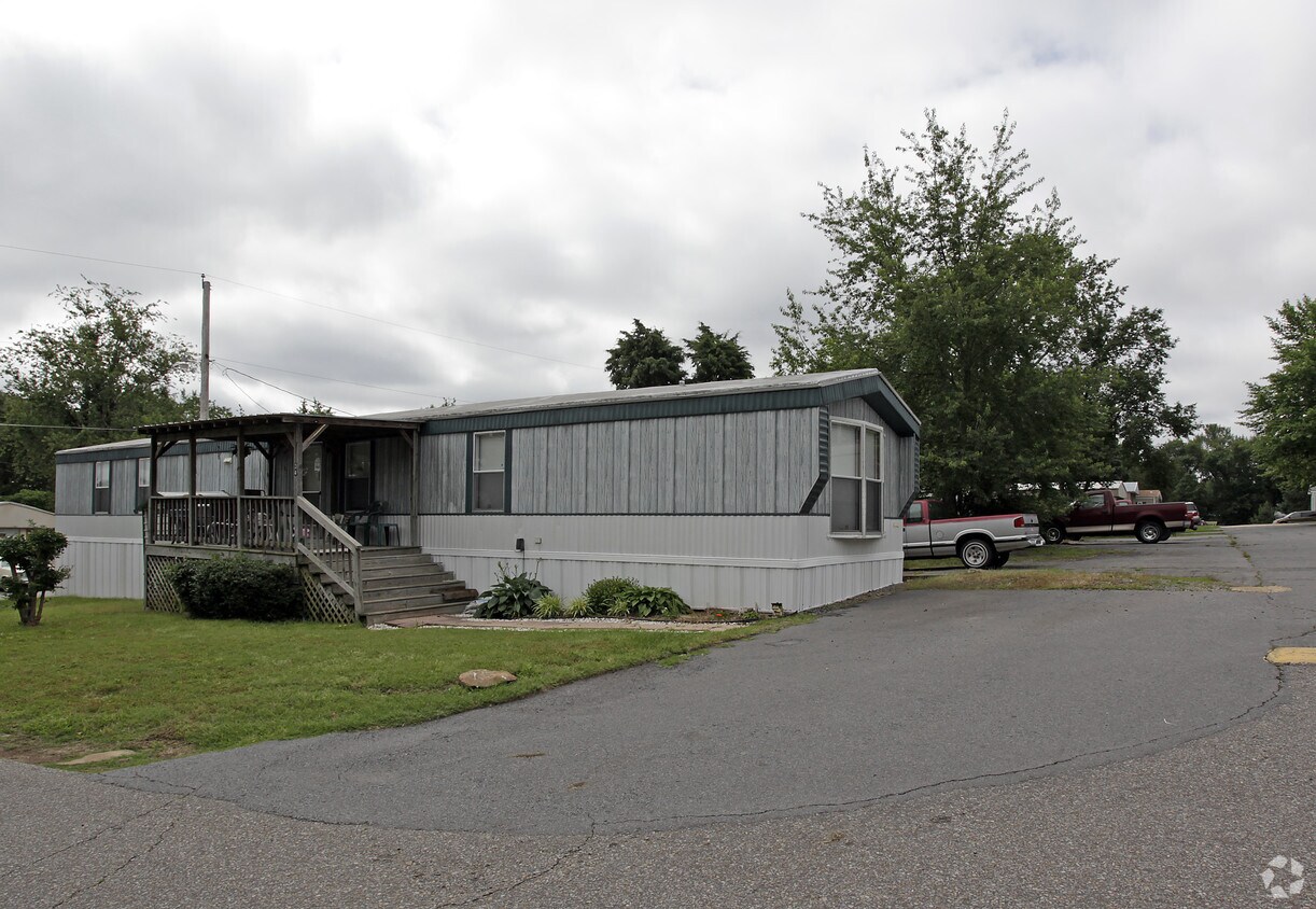 Cedar Hill Village Apartments in Sherwood, AR
