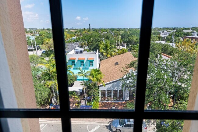 Foto del edificio - 511 Lucerne Ave