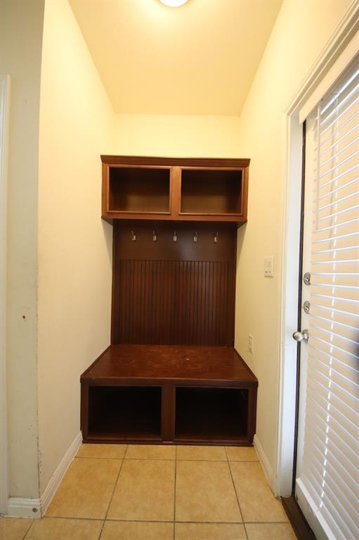 Foto del edificio - 2929 Harvester Ln