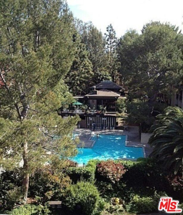 Foto del edificio - 7120 Raintree Cir