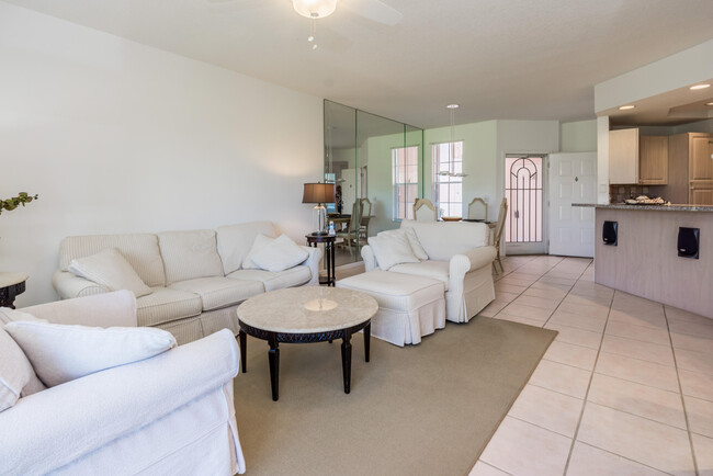 Foto del edificio - 501 Muirfield Ct
