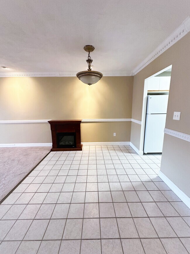 Building Photo - 677 Quincy Shore Dr