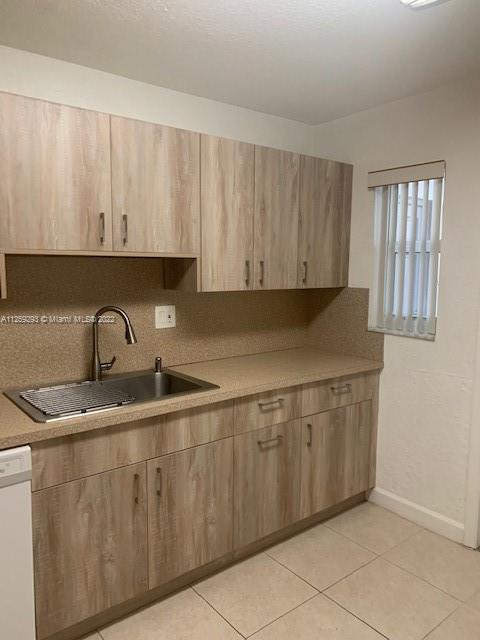 Foto del edificio - 8161 SW 24th Ct