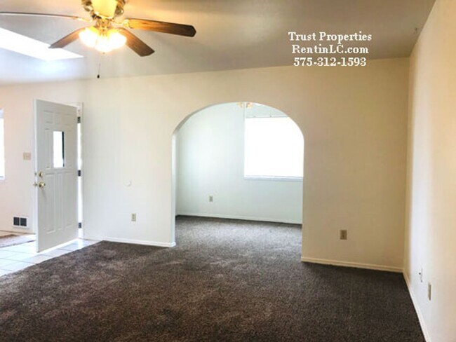 Building Photo - Branson, 1345 E