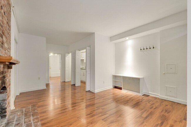 Foto del edificio - 310 9th St NE