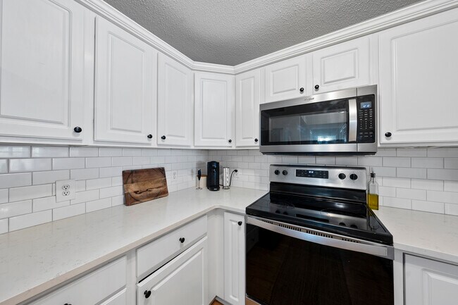 Foto del edificio - 1121 Parkridge Ln