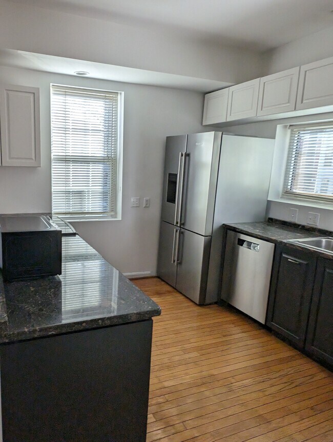 Foto del edificio - 1714 4th St NW