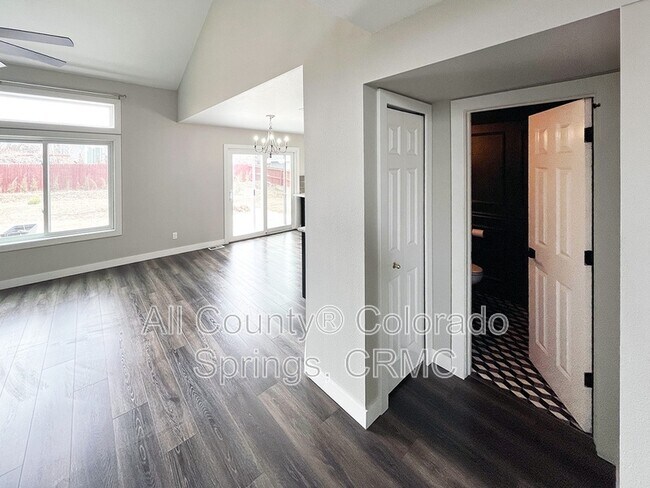 Building Photo - 4391 Coolwater Dr