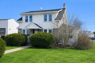 Building Photo - 31 N Lewis Pl