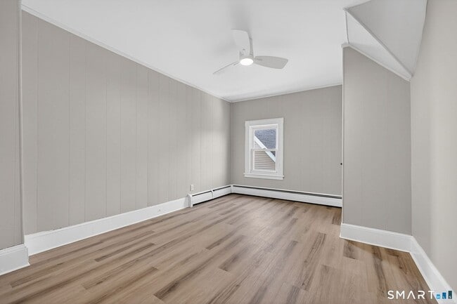 Building Photo - 129-131 Francis Avenue Unit 3rd Floor