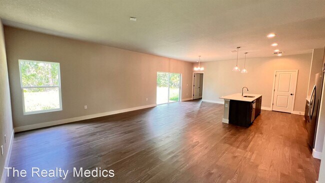 Building Photo - 4 br, 2 bath House - 150 Hillsborough Ave NW