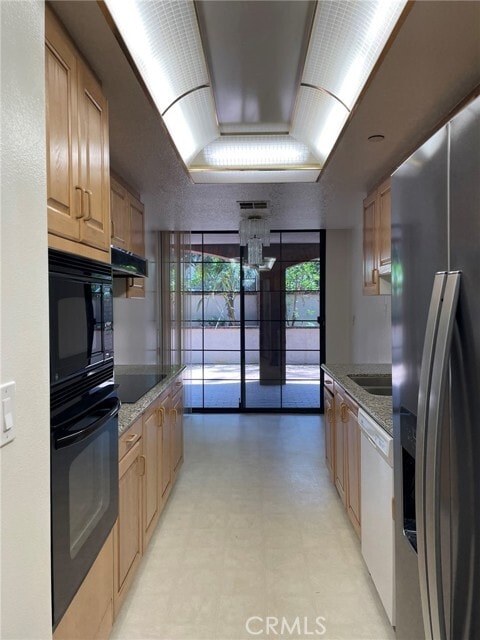 Building Photo - 200 N Swall Dr