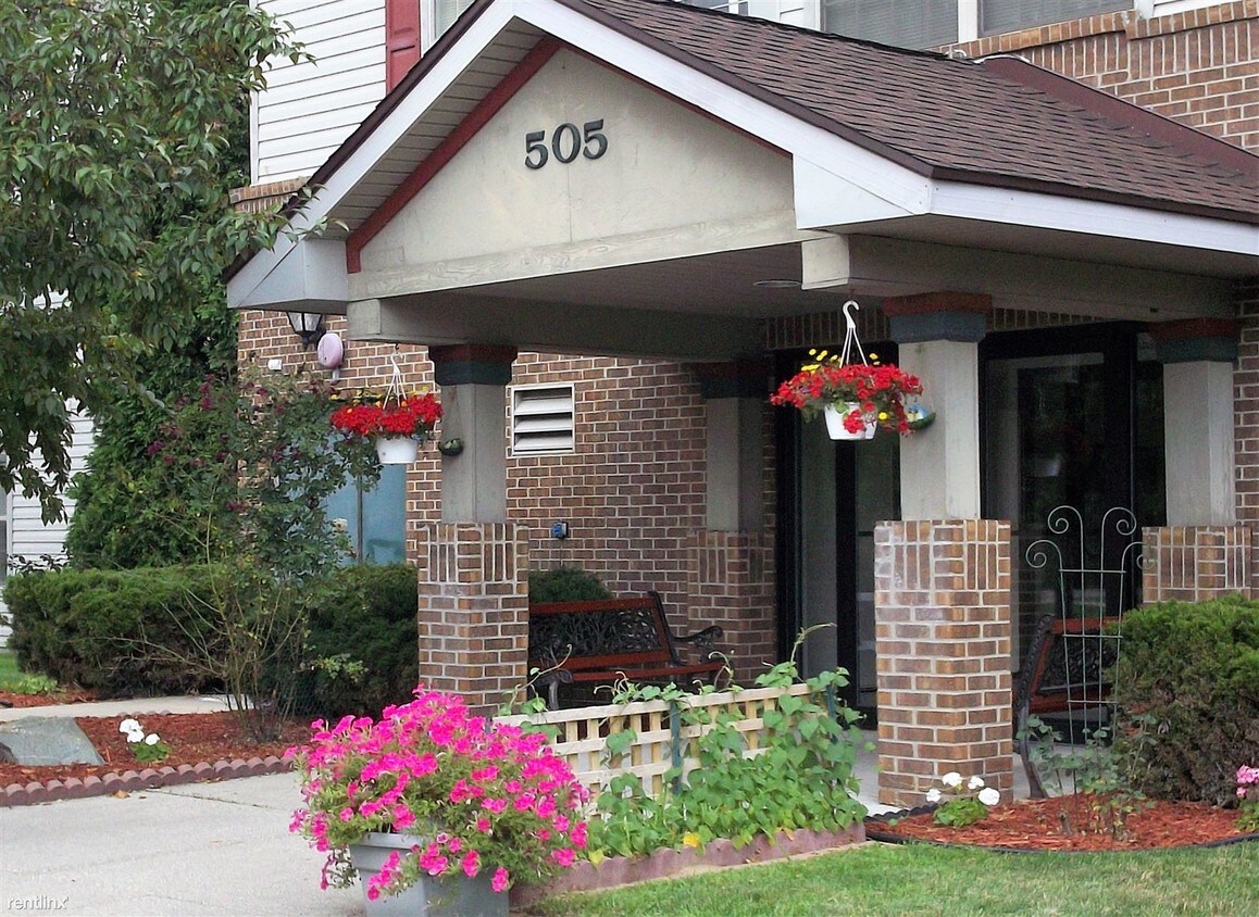 Primary Photo - 505 Germania St