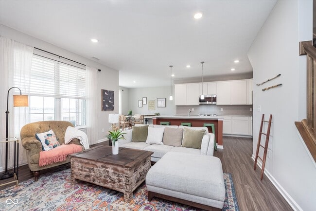 Building Photo - 1051 Macoun Dr