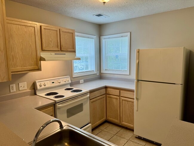 Building Photo - 3730 Pardue Woods Pl