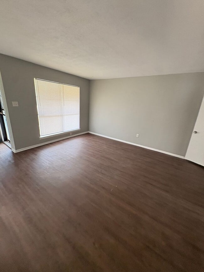 Photo - Welcome to 1841 S. Perkins Road! Townhome