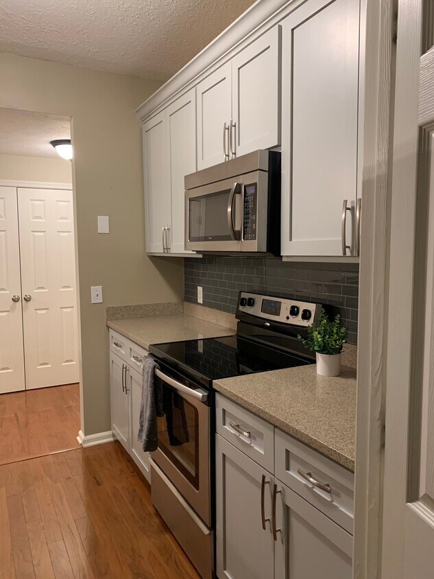 2025 Woodmont Blvd Unit 107, Nashville, TN 37215 Condo for Rent in