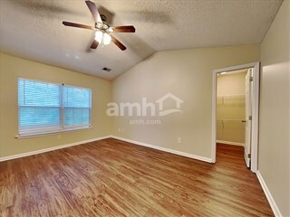 Foto del edificio - 112 Kilpatrick Ct