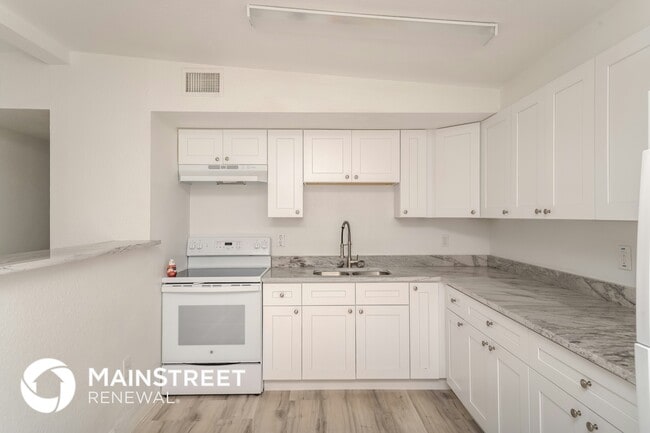 Building Photo - 4109 W Marietta St