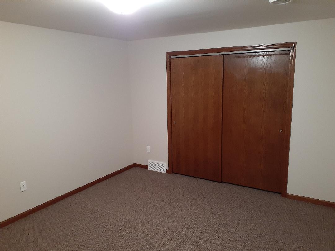 4378 Estate Dr S, Fargo, ND 58104 Townhome Rentals in Fargo ND