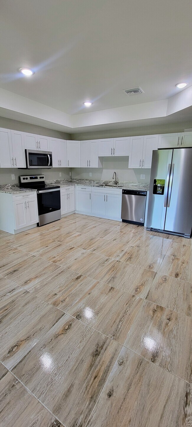 Foto del edificio - 4716 26th St SW