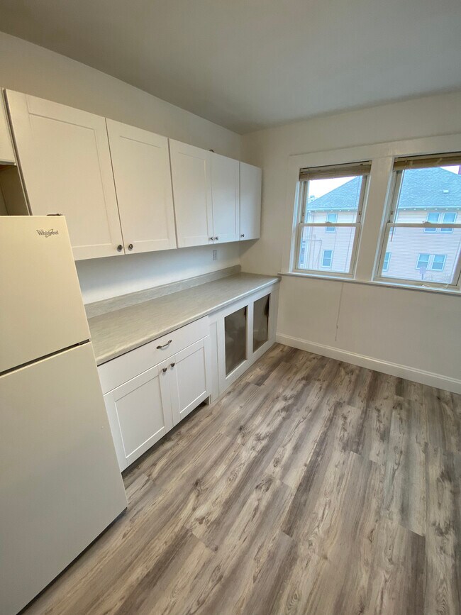 Building Photo - 40 Chubbuck St