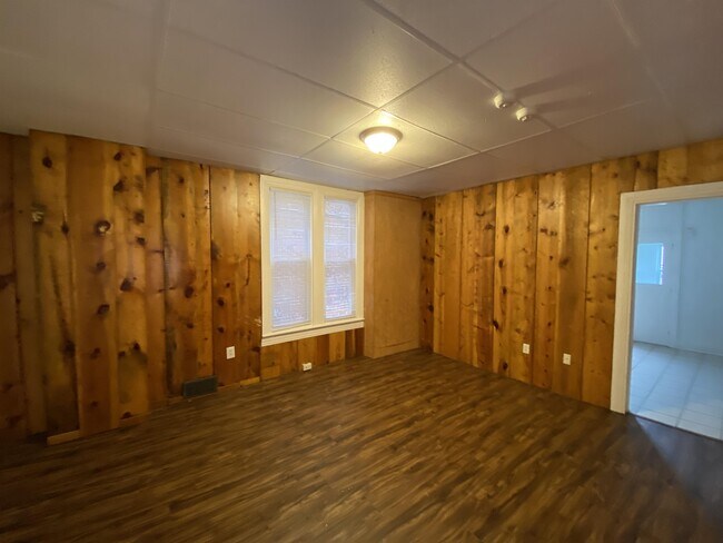 Foto del edificio - 295 W Jackson St